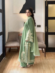 3 Piece - Unstitched Embroidered Lawn Fabric DL-1004