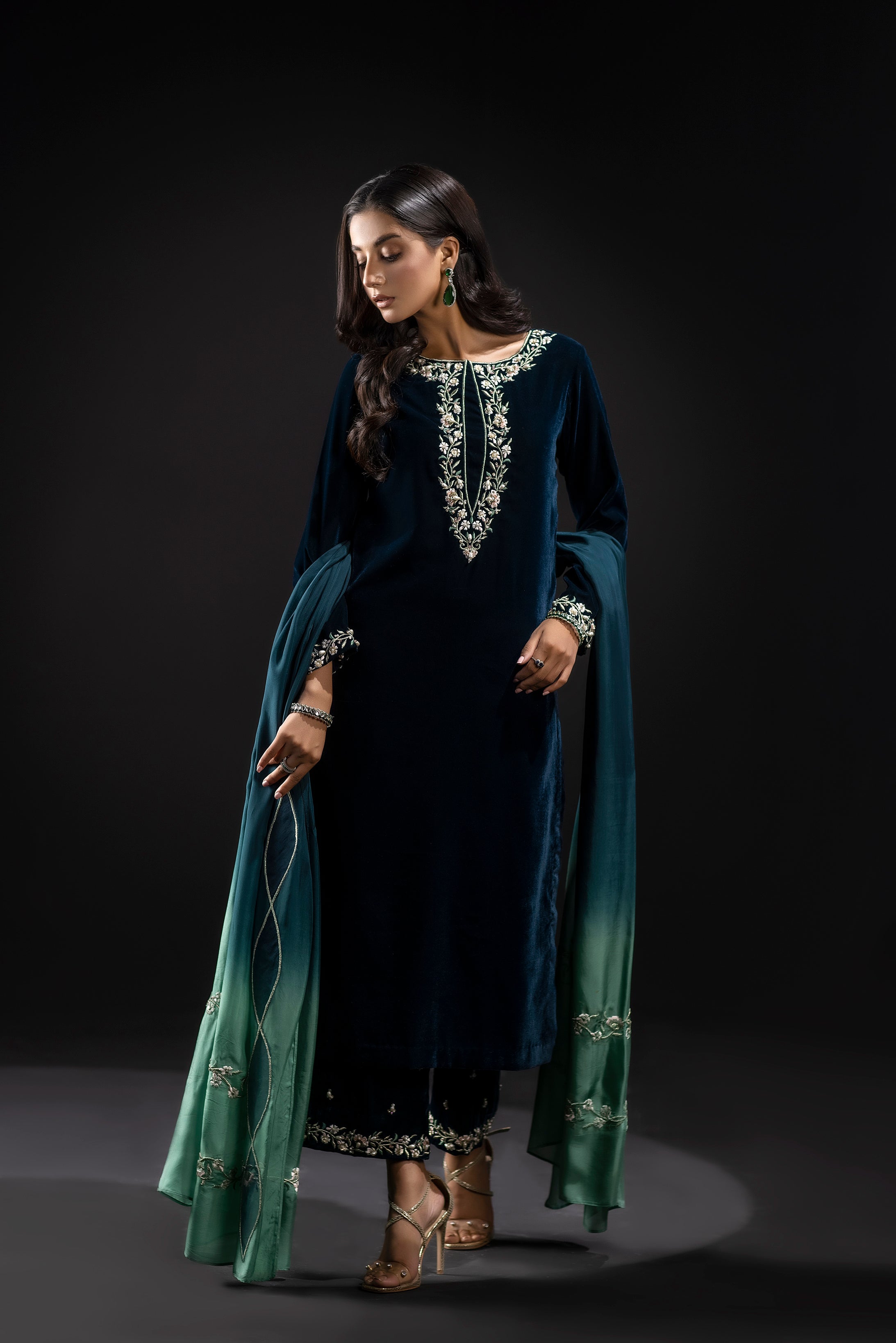 1009DL -Embroidered Velvet 3-Pc dress with wool Print Shawal