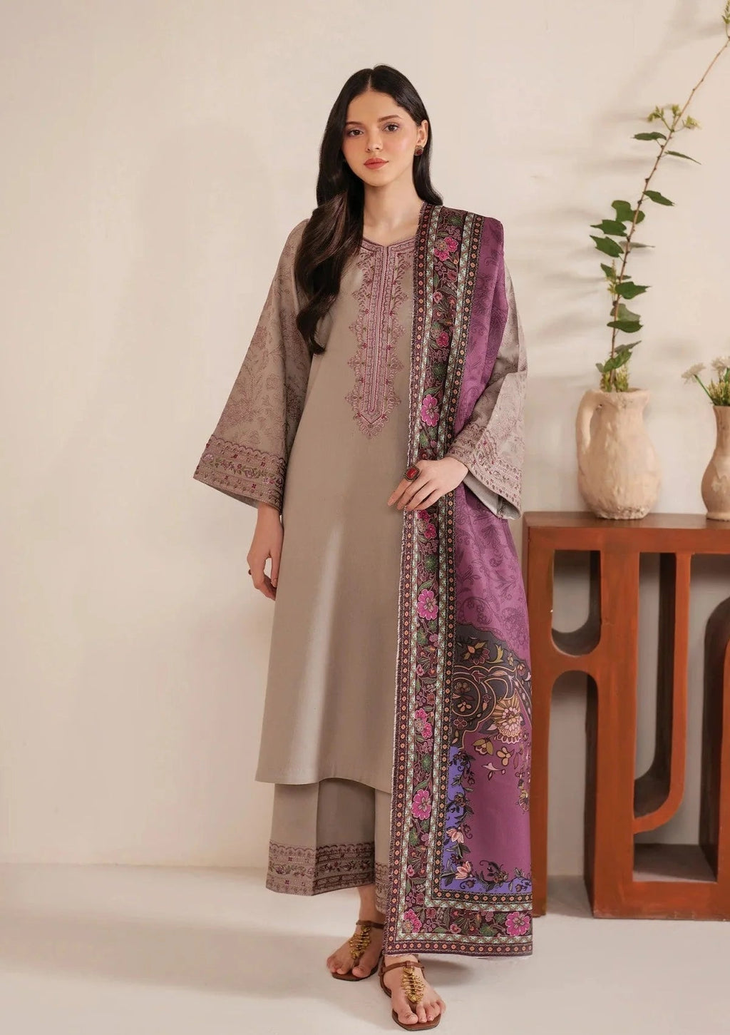 Jazmin 3 PIece Embroidered Lawn Suit DL-549