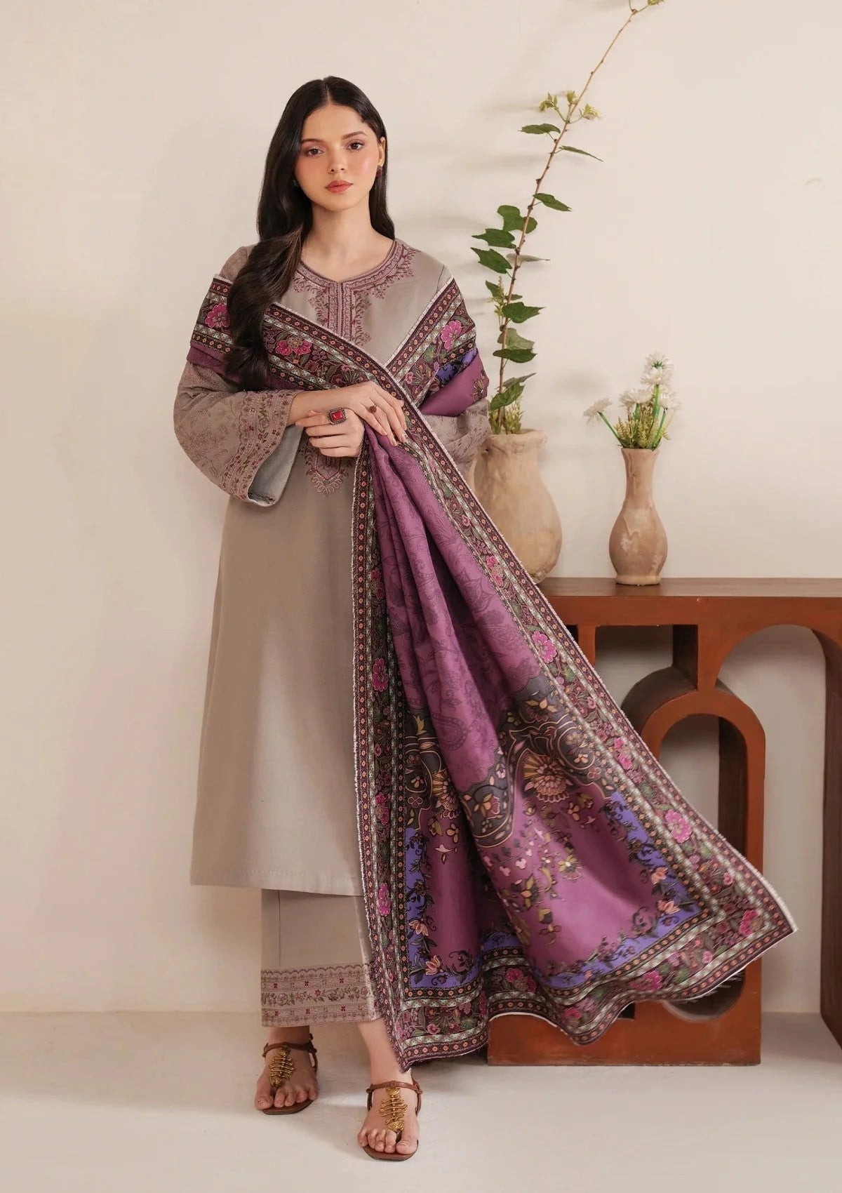 Jazmin 3 PIece Embroidered Lawn Suit DL-549