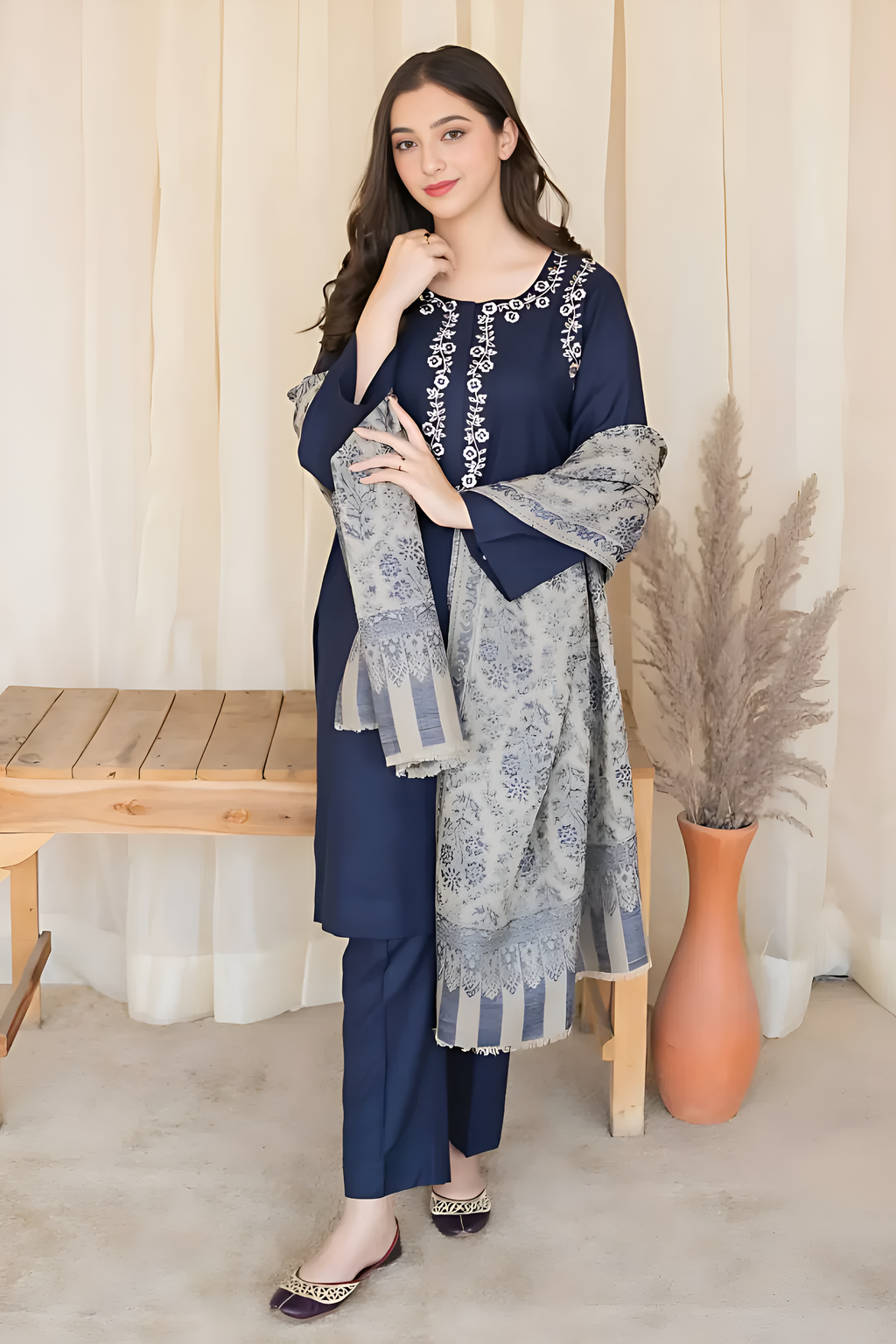 Dilkash Libas Embroidered Lawn 3 Piece Suit DL-3027