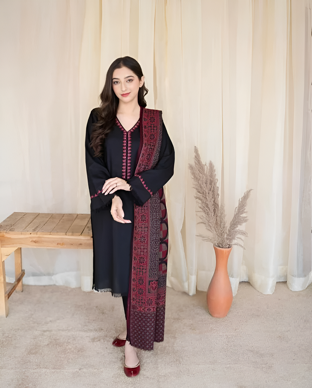 Dilkash Libas Embroidered Lawn 3 Piece Suit DL-3028