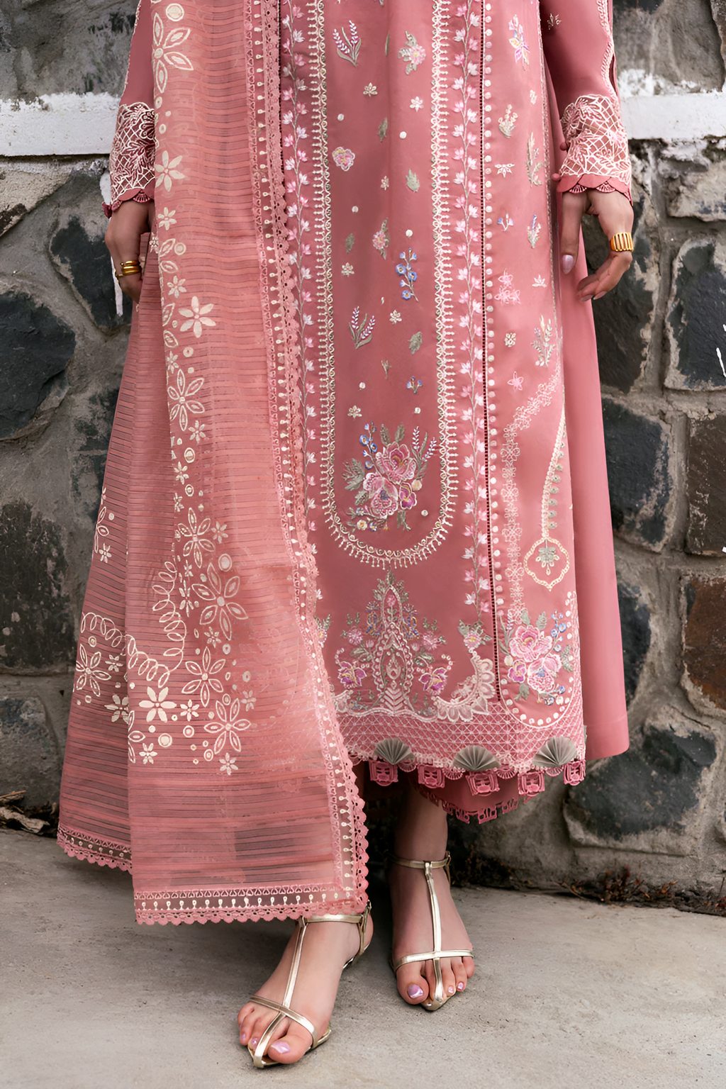 Qalamkar Embroidered lawn 3 Piece DL-3005