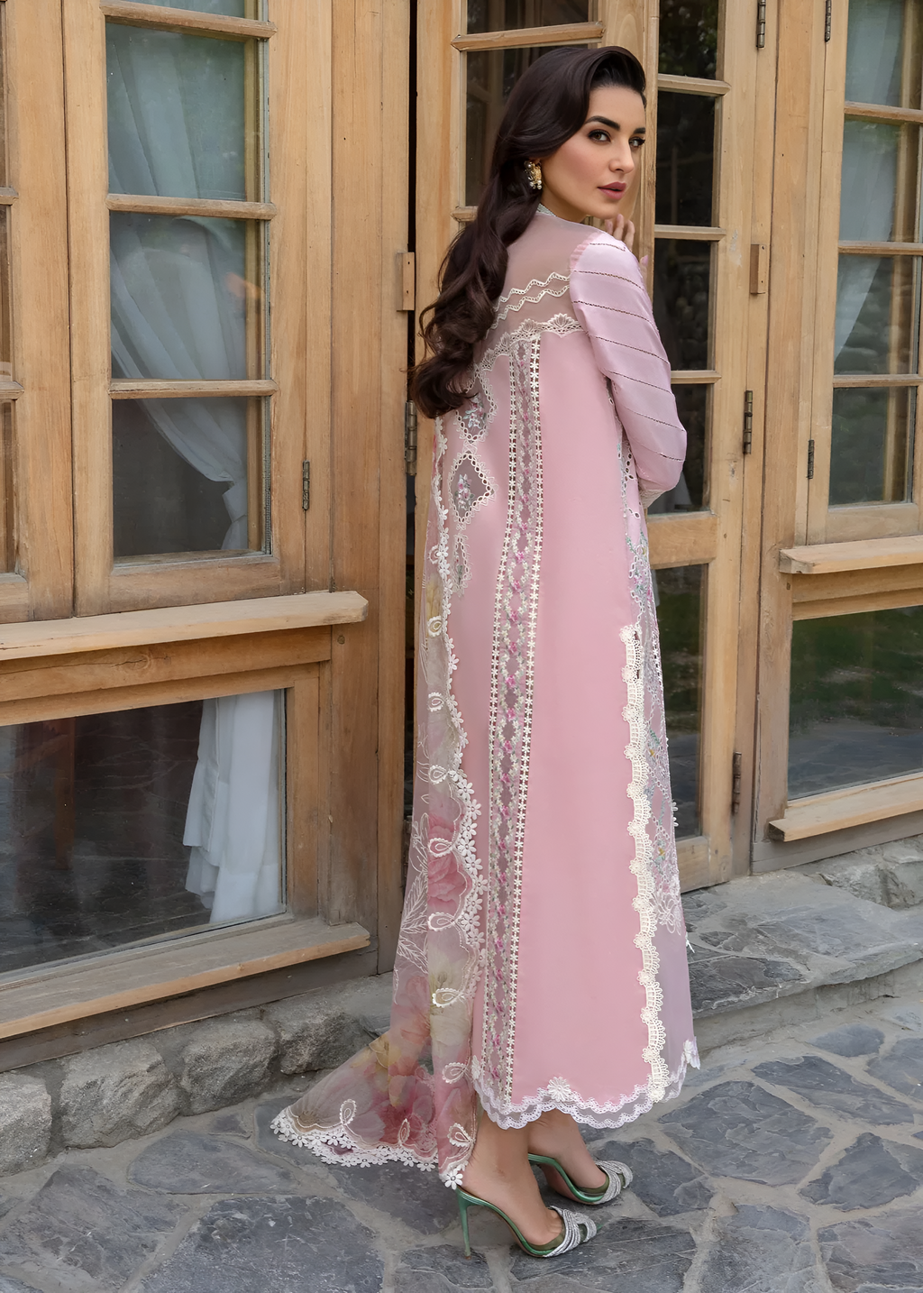 Crimson Luxury Lawn Embroidered 3 Piece DL-103