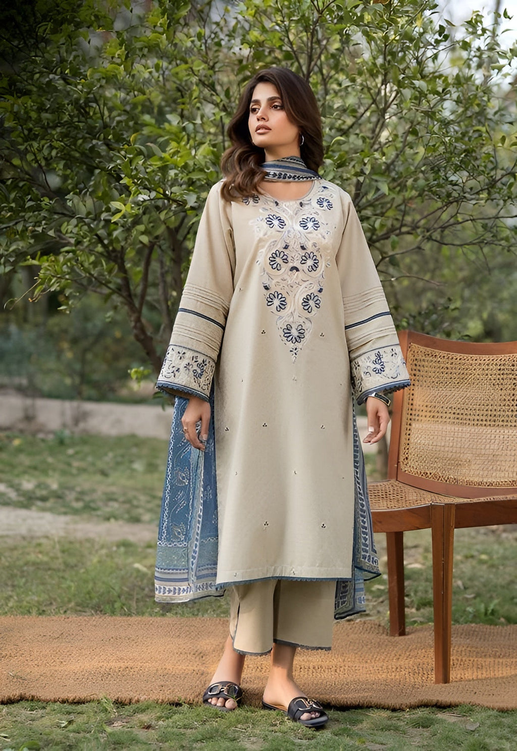 Asim jofa Embroidered 3 Piece Lawn DL-3011