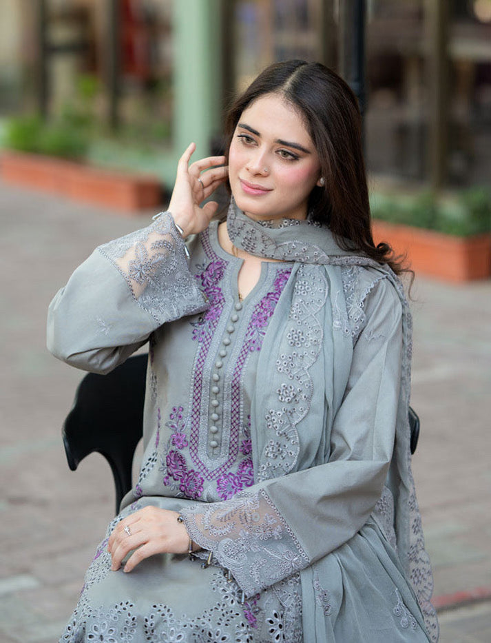 Dhanak 3-Piece Embroidered Dress D-GD 22