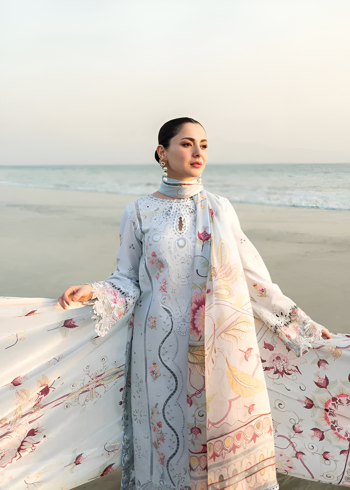 Qalamkar Chikenkari Embroidered 3 Piece Lawn DL-575