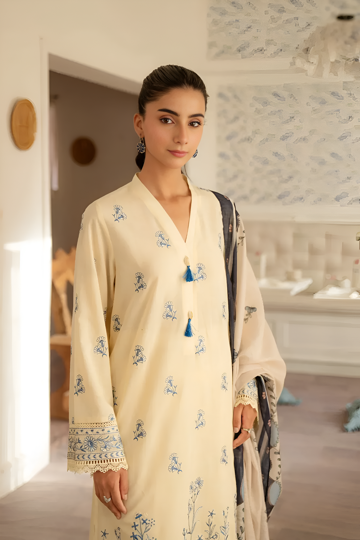 Cross Stitch Embroidered lawn 3 Piece DL-3031