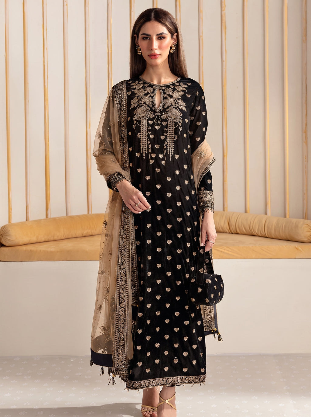 Dilkash Libas Embroidered Micro Velvet 3 Piece D-2004