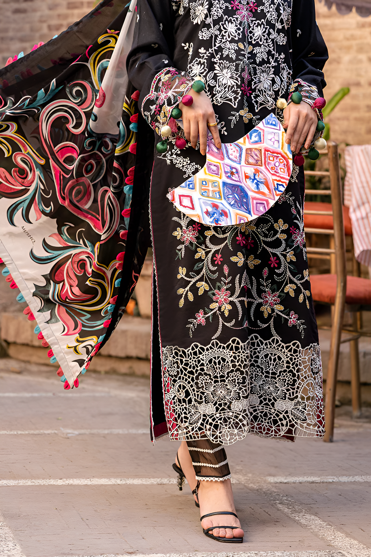 Mushq Embroidered Lawn 3 Piece DL-3035