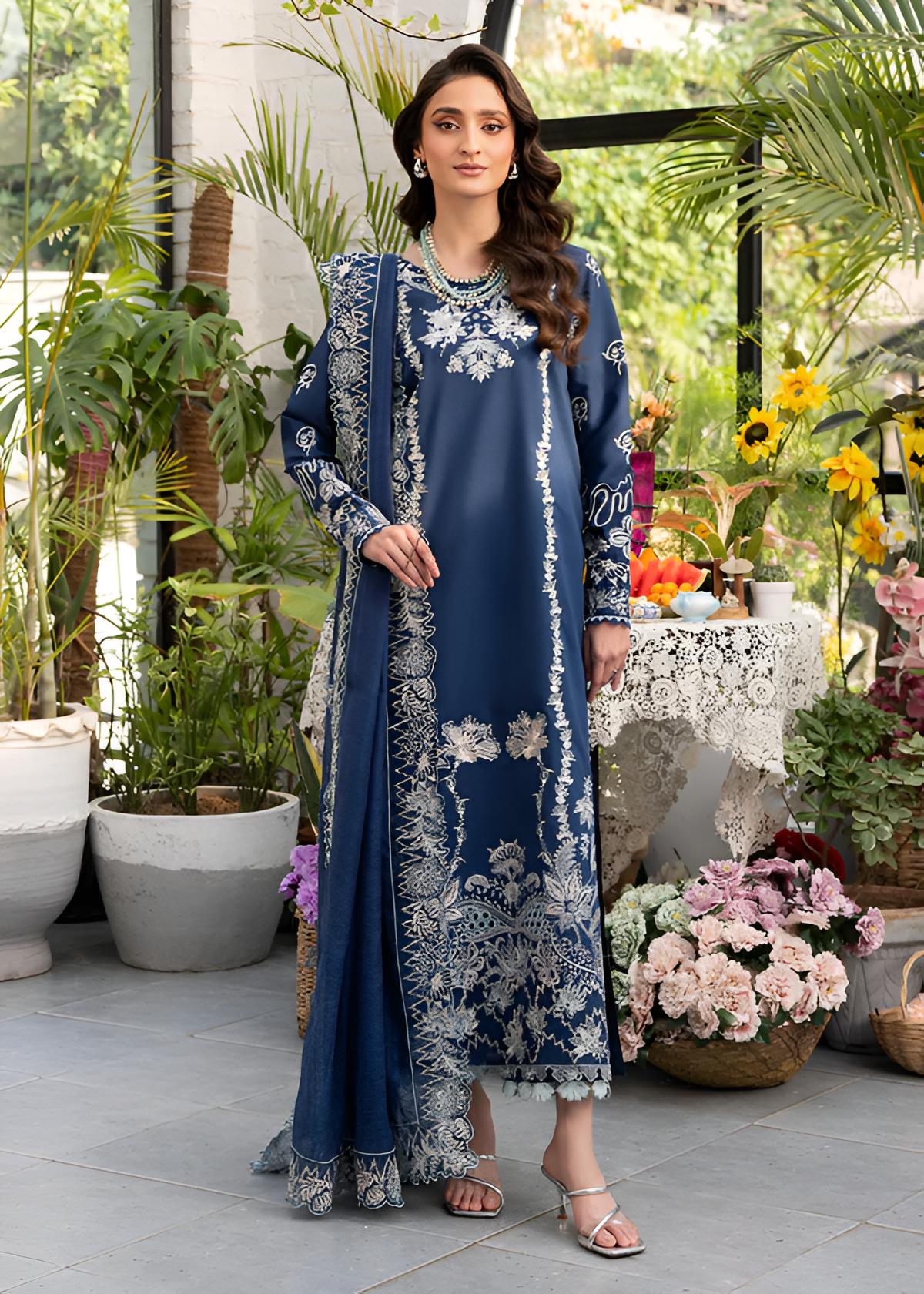 Mushq Embroidered lawn 3 Piece DL-3012