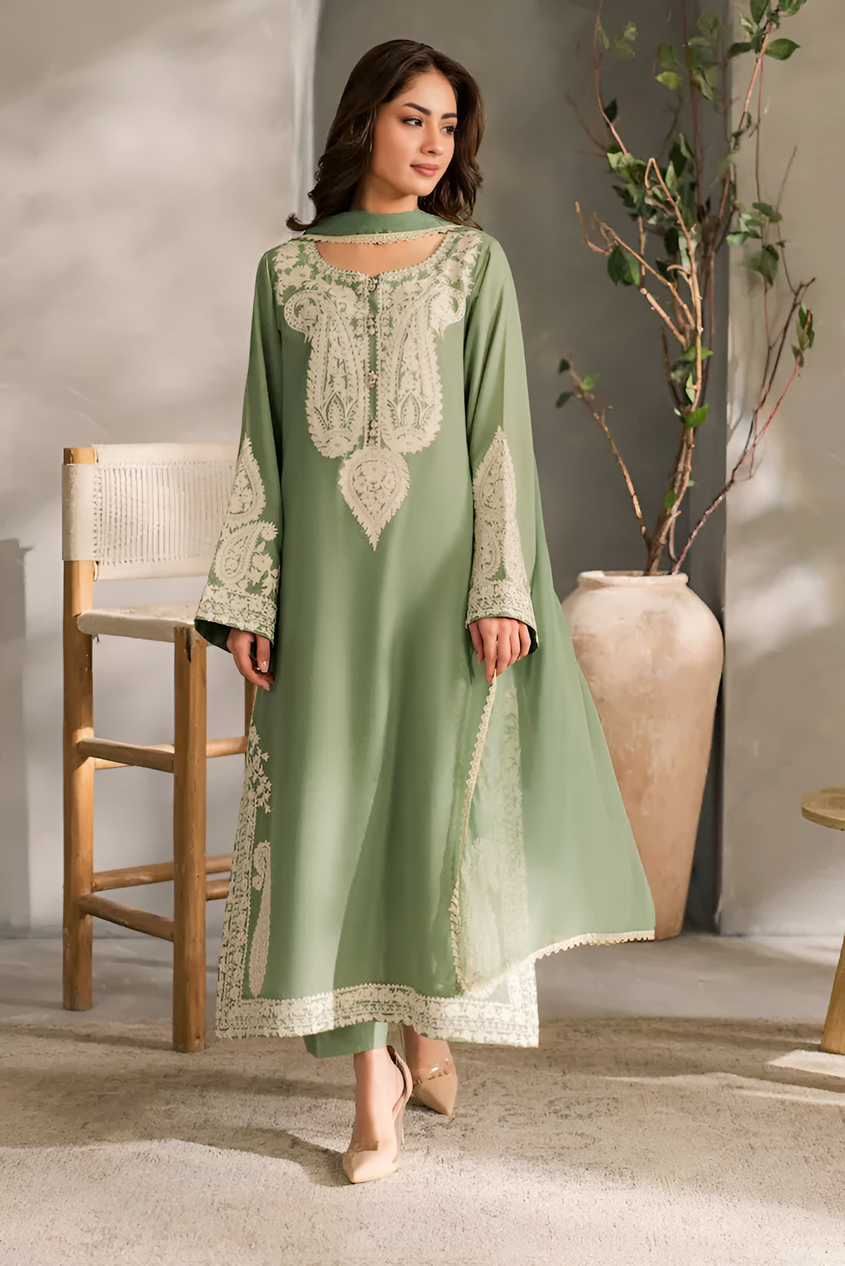 Dilkash Libas 3 Piece Embroidered Lawn DL-097