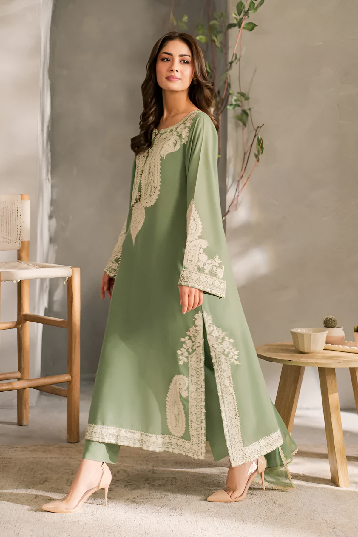 Dilkash Libas 3 Piece Embroidered Lawn DL-097