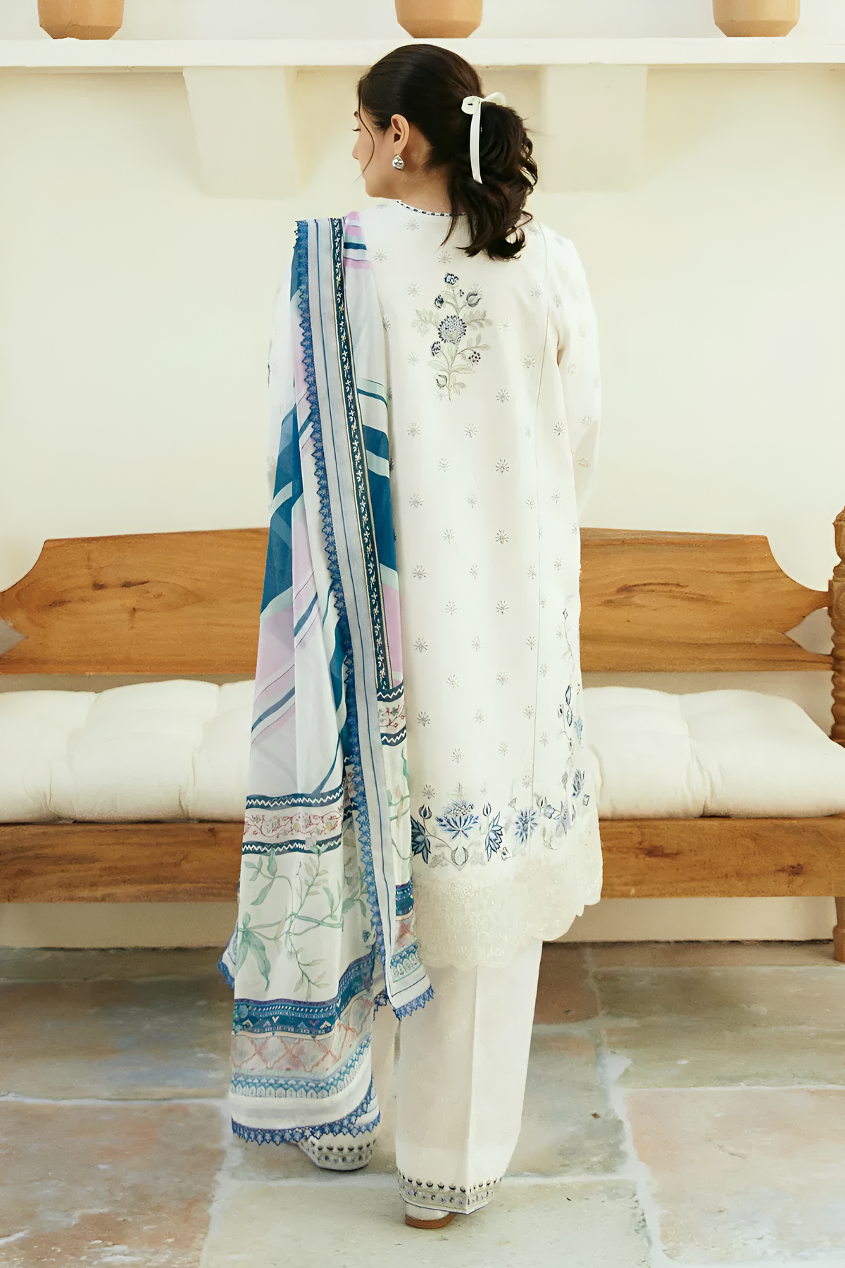 Zara Shahjahan Embroidered Lawn 3 Piece DL-033