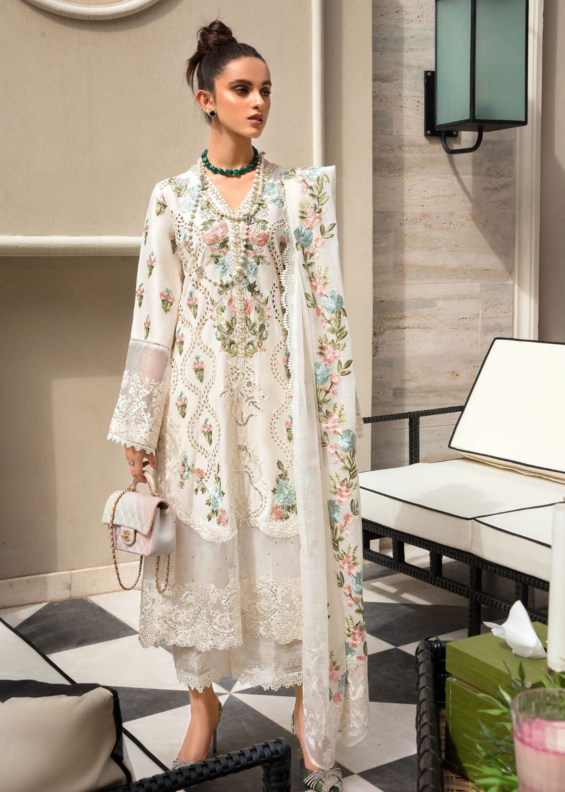 Crimson Premium Lawn 3 Piece Embroidered DL-1005