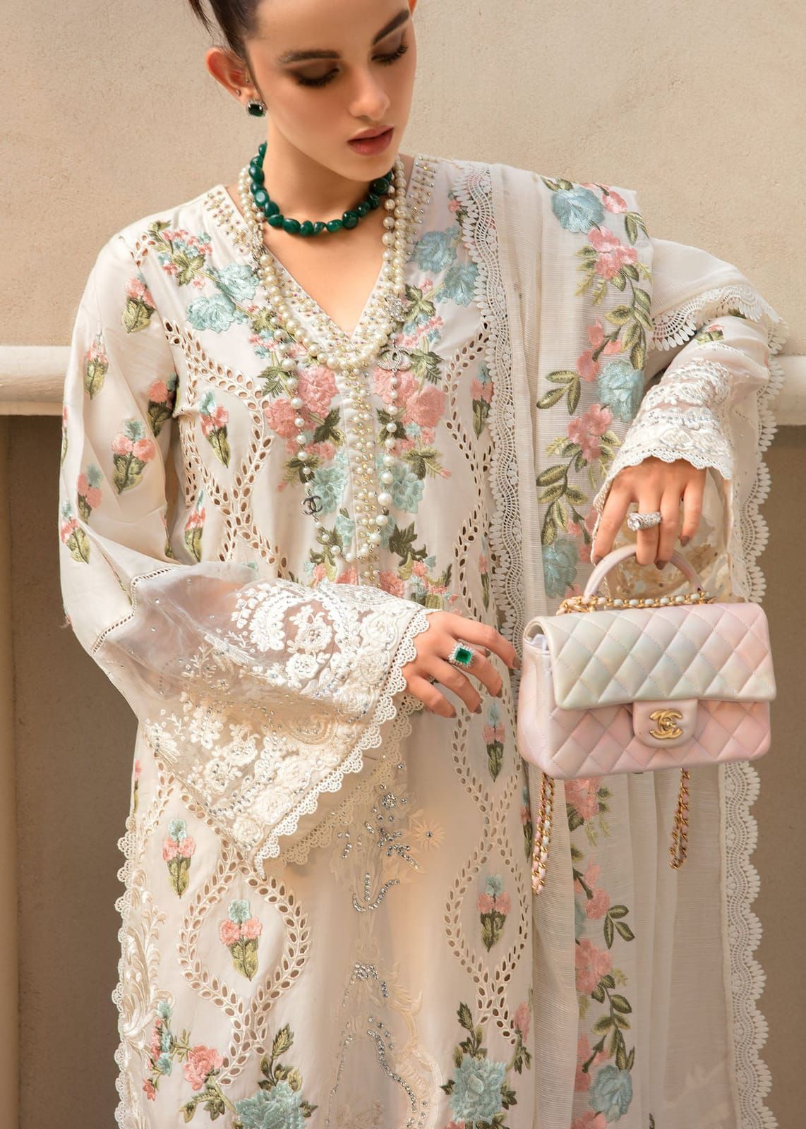 Crimson Premium Lawn 3 Piece Embroidered DL-1005