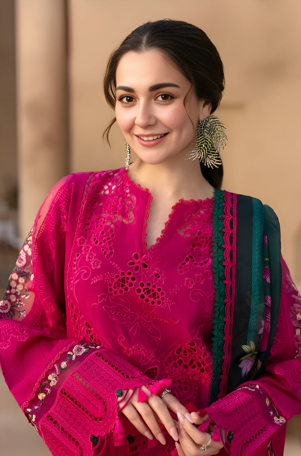 Dilkash Libas 3 Piece Embroidered Lawn DL-1010
