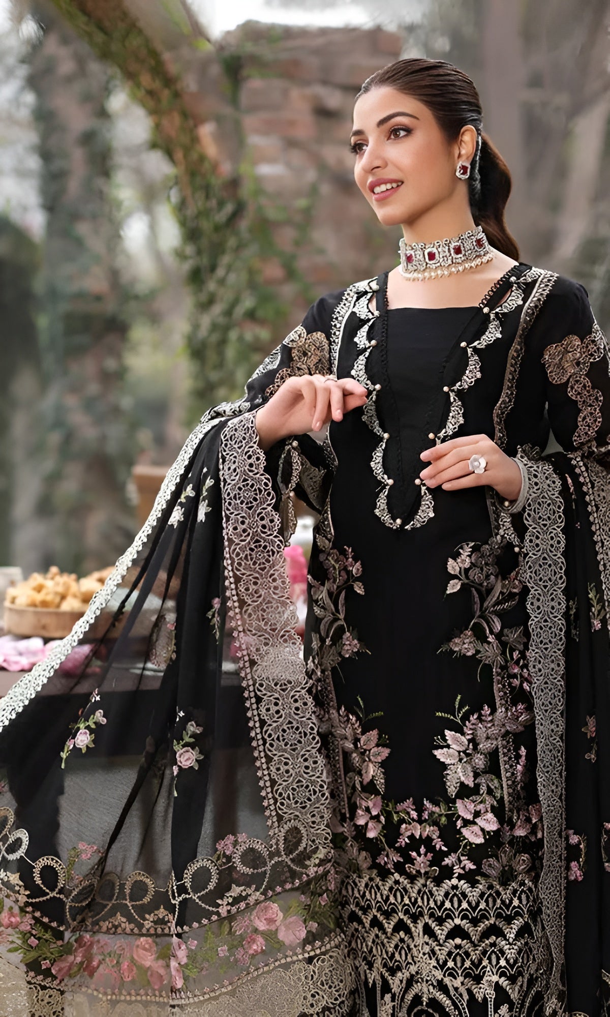 Dilkash Libas Embroidered Lawn 3 Piece DL-4032